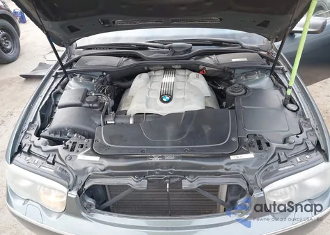 2003 BMW 745Li из США, поврежденный, VIN WBAGN63473DS44532